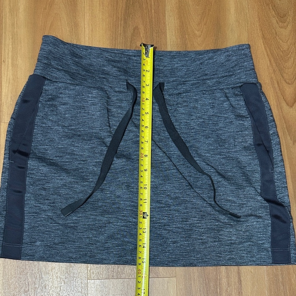 Athleta Skort Skirt Active Wear Golf Tennis Prep Gray W/Black Trim Heather SizeS - Picture 6 of 11